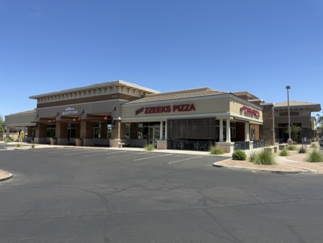 Zzeeks Pizza — retail center